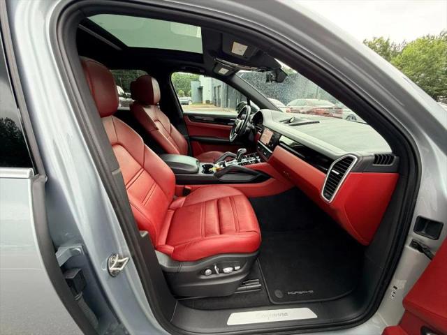 2021 Porsche Cayenne Base