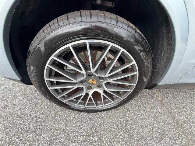 2021 Porsche Cayenne Base