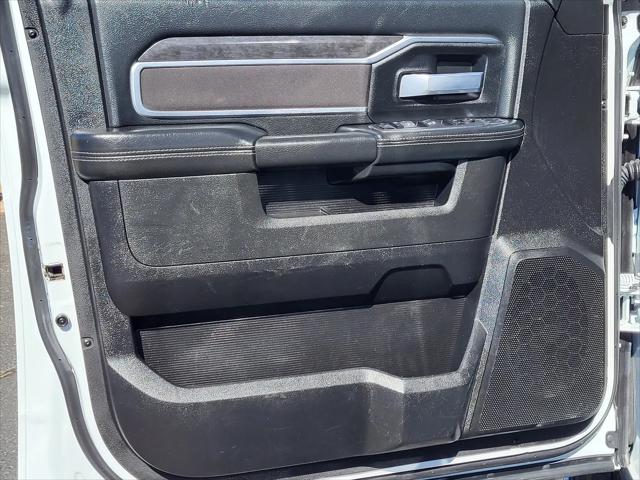 2024 Ram 3500 Big Horn Crew Cab 4x4 8 Box