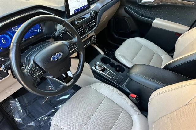 2020 Ford Escape Titanium Hybrid