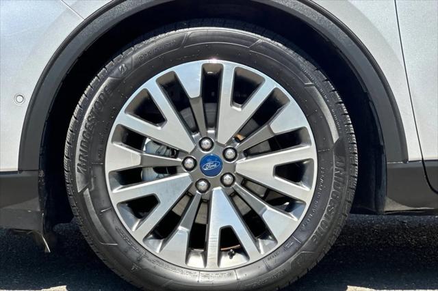 2020 Ford Escape Titanium Hybrid