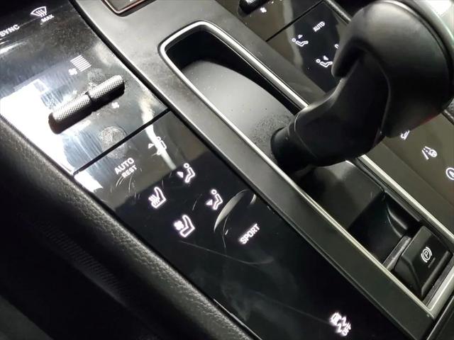 2025 Porsche Macan Macan