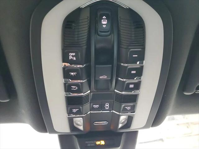 2025 Porsche Macan Macan