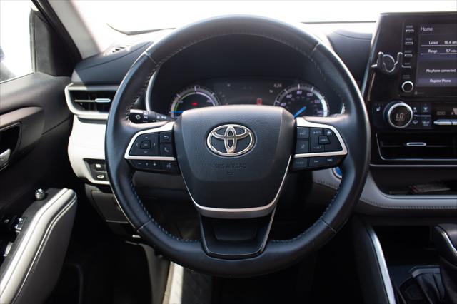 2022 Toyota Highlander Hybrid XLE