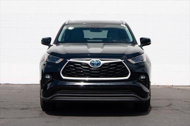 2022 Toyota Highlander Hybrid XLE