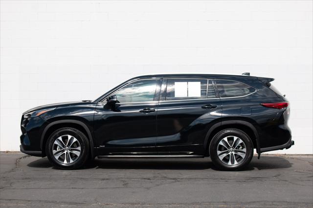 2022 Toyota Highlander Hybrid XLE