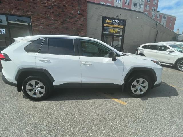 2021 Toyota RAV4 LE
