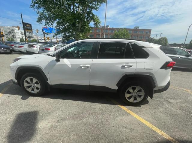 2021 Toyota RAV4 LE