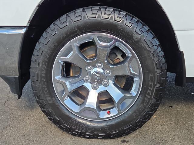 2019 Ram 1500 Big Horn/Lone Star Crew Cab 4x4 57 Box