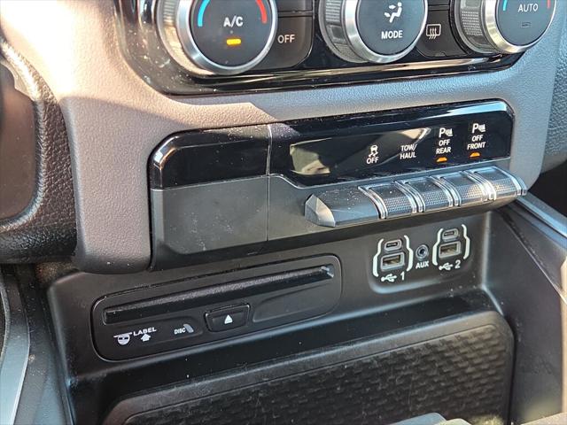 2019 Ram 1500 Big Horn/Lone Star Crew Cab 4x4 57 Box