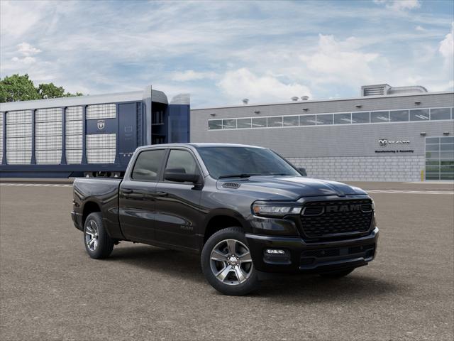 2026 RAM Ram 1500 RAM 1500 EXPRESS CREW CAB 4X4 64 BOX