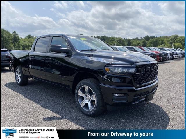 2026 RAM Ram 1500 RAM 1500 EXPRESS CREW CAB 4X4 64 BOX
