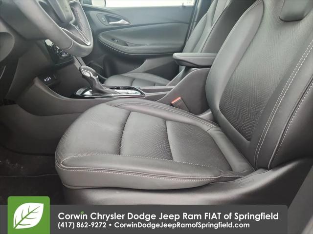 2023 Buick Encore GX Essence FWD