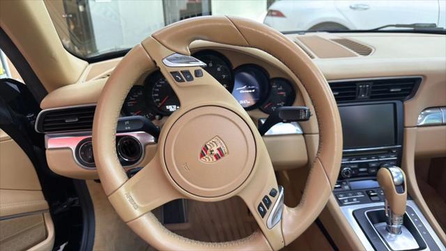 2013 Porsche 911 Carrera 4