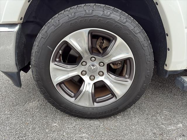 2019 Ram 1500 Laramie Crew Cab 4x4 57 Box
