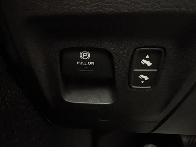 2019 Ram 1500 Laramie Crew Cab 4x4 57 Box