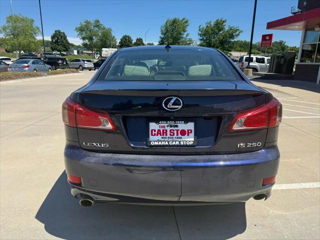 2013 Lexus IS 250 4dr Sport Sdn Auto RWD