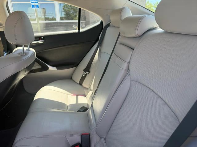 2013 Lexus IS 250 4dr Sport Sdn Auto RWD