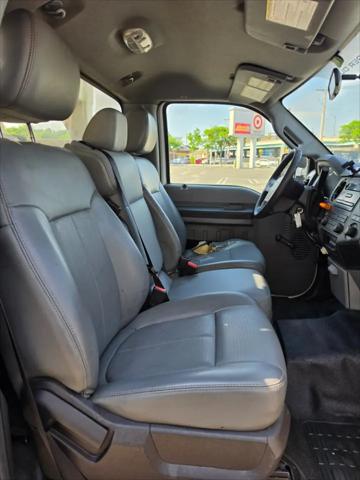 2011 Ford F-450 2WD Reg Cab 141 WB 60 CA XLT