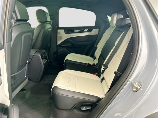 2026 Porsche Cayenne Unknown