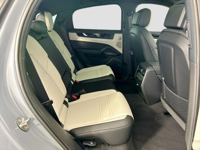 2026 Porsche Cayenne Unknown