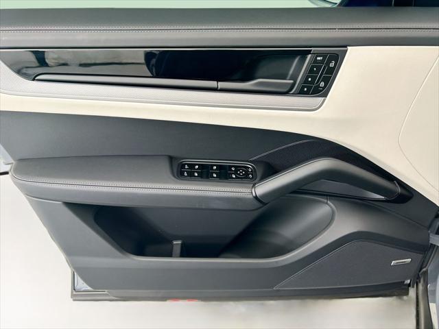 2026 Porsche Cayenne Unknown