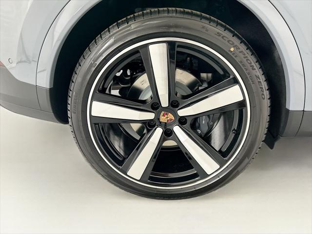 2026 Porsche Cayenne Unknown