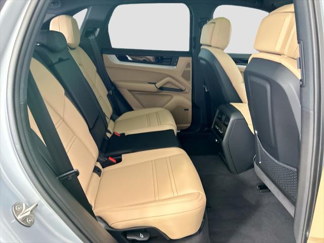 2026 Porsche Cayenne Unknown