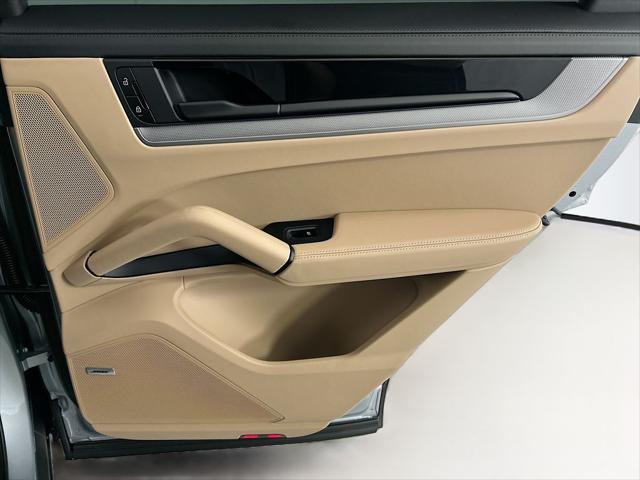 2026 Porsche Cayenne Unknown