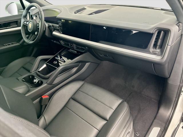 2026 Porsche Cayenne Unknown