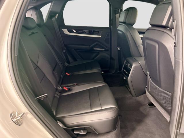 2026 Porsche Cayenne Unknown