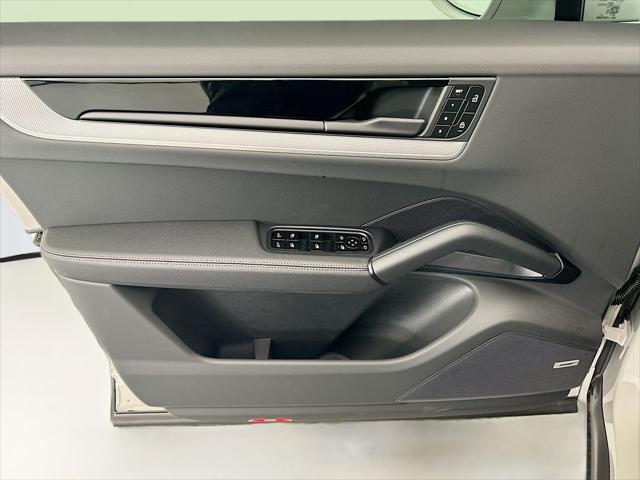 2026 Porsche Cayenne Unknown