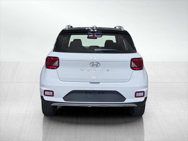 2026 Hyundai Venue SEL w/Two-Tone Roof
