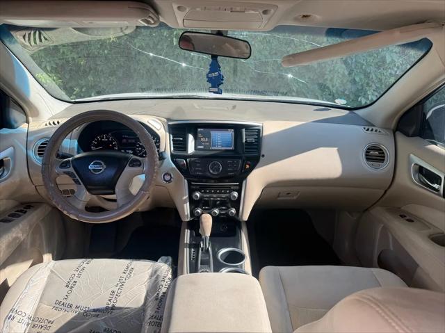 2013 Nissan Pathfinder SV