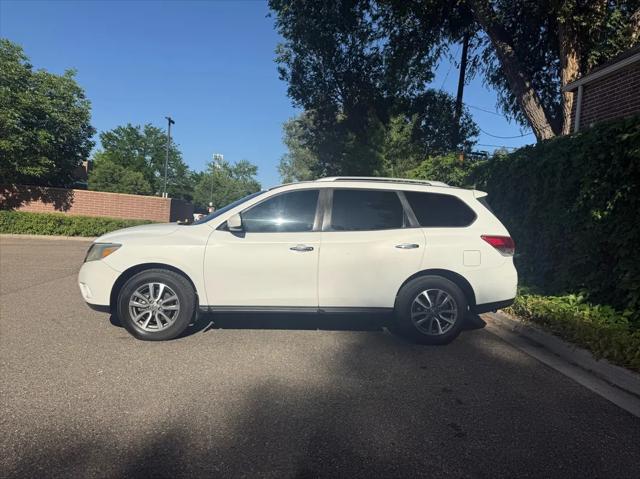 2013 Nissan Pathfinder SV