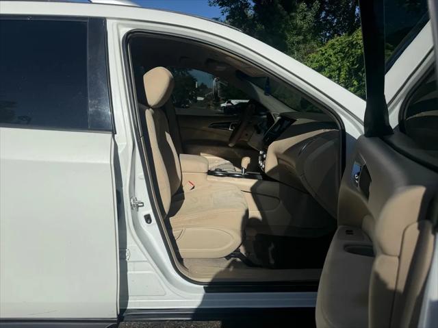 2013 Nissan Pathfinder SV