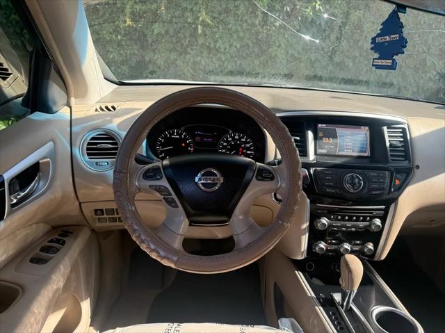 2013 Nissan Pathfinder SV