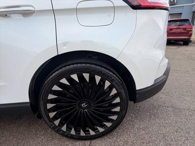 2021 Ford Edge Titanium