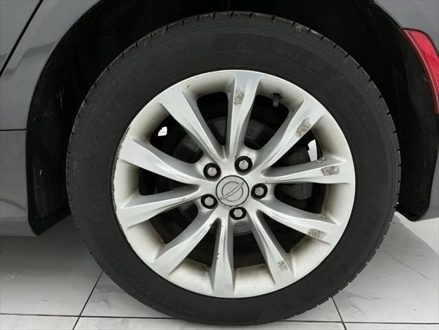 2015 Chrysler 200 C