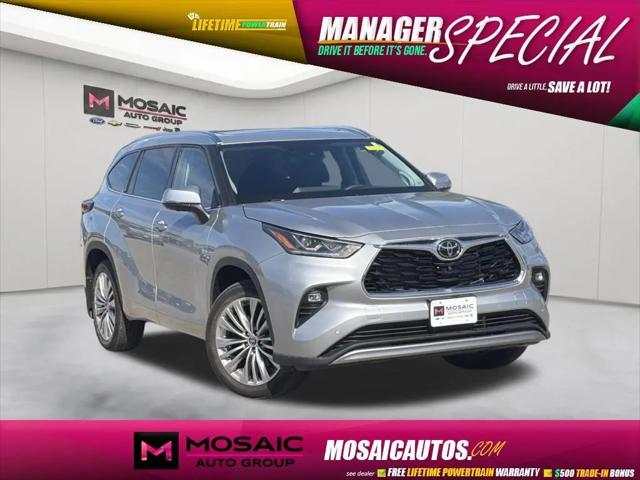 2024 Toyota Highlander Platinum for sale in Zumbrota, MN