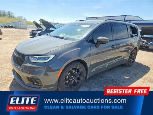 2023 Chrysler Pacifica Touring L for sale in Hollywood, FL