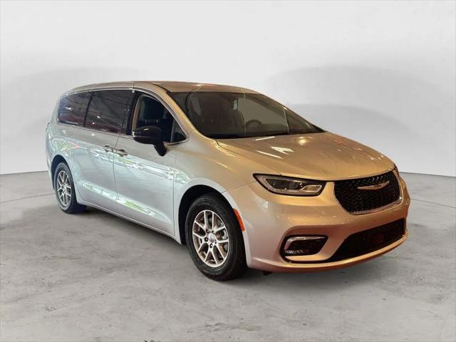 2024 Chrysler Pacifica Touring L for sale in Richmond, VA