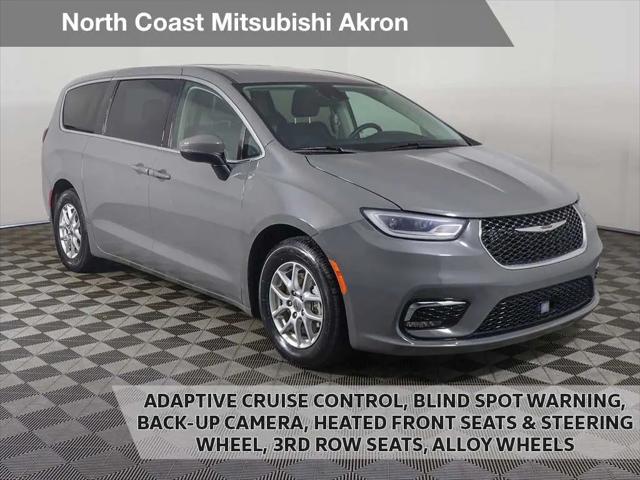 2023 Chrysler Pacifica Touring L for sale in Akron, OH