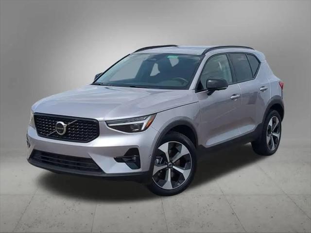 2026 Volvo XC40 Plus, B5 AWD Gas (mild hybrid), Dark for sale in Troy, MI