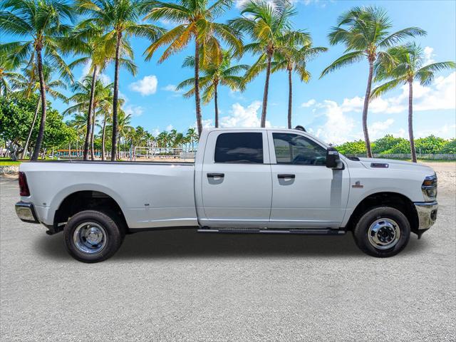 2026 RAM Ram 3500 RAM 3500 TRADESMAN CREW CAB 4X4 8 BOX
