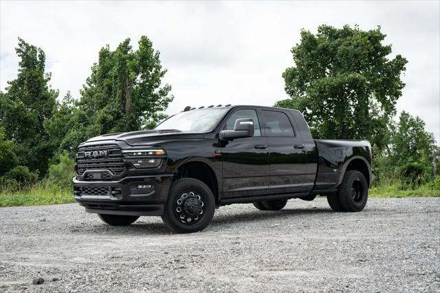 2026 RAM Ram 3500 RAM 3500 LARAMIE MEGA CAB 4X4 64 BOX