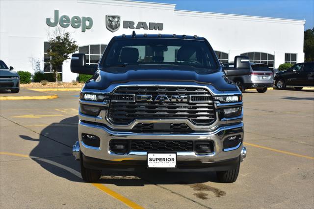 2026 RAM Ram 3500 RAM 3500 TRADESMAN CREW CAB 4X4 8 BOX