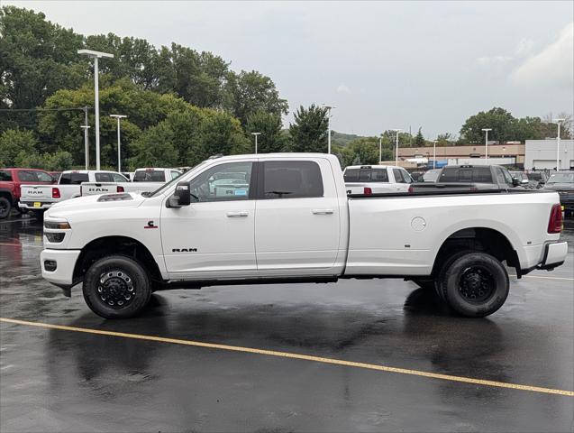 2026 RAM Ram 3500 RAM 3500 LARAMIE CREW CAB 4X4 8 BOX