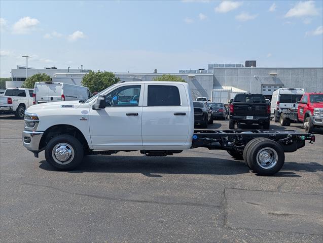 2026 RAM 3500 Chassis RAM 3500 TRADESMAN CREW CAB CHASSIS 4X4 60 CA 2026 RAM 3500 Chassis RAM 3500 TRADESMAN CREW CAB CHASSIS 4X4 60 CA