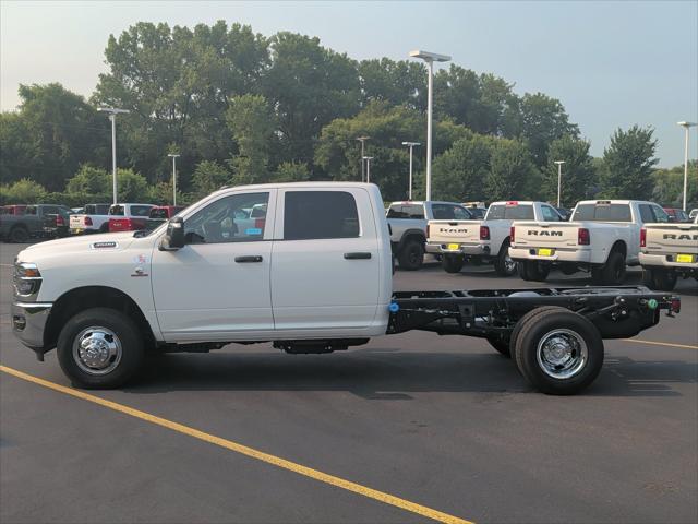 2026 RAM 3500 Chassis RAM 3500 TRADESMAN CREW CAB CHASSIS 4X4 60 CA